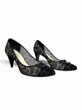 Chanel Black Mesh Tweed Cap Toe Bow Pumps Heels 37.5
